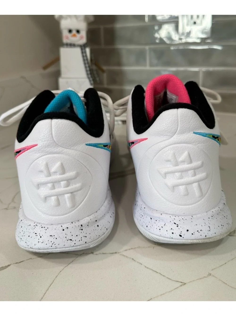 Nike Kyrie Flytrap 3 South Beach. Men’s Size 9. Color White.